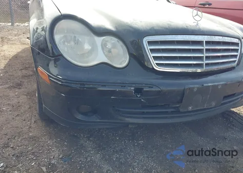 2006 Mercedes-Benz C 350 Luxury 4Matic from USA, damaged, VIN WDBRF87H36F778037